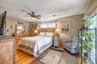 Frio Canyon Real Estate - Martin Martinez