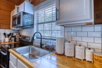 Frio Canyon Real Estate - Martin Martinez